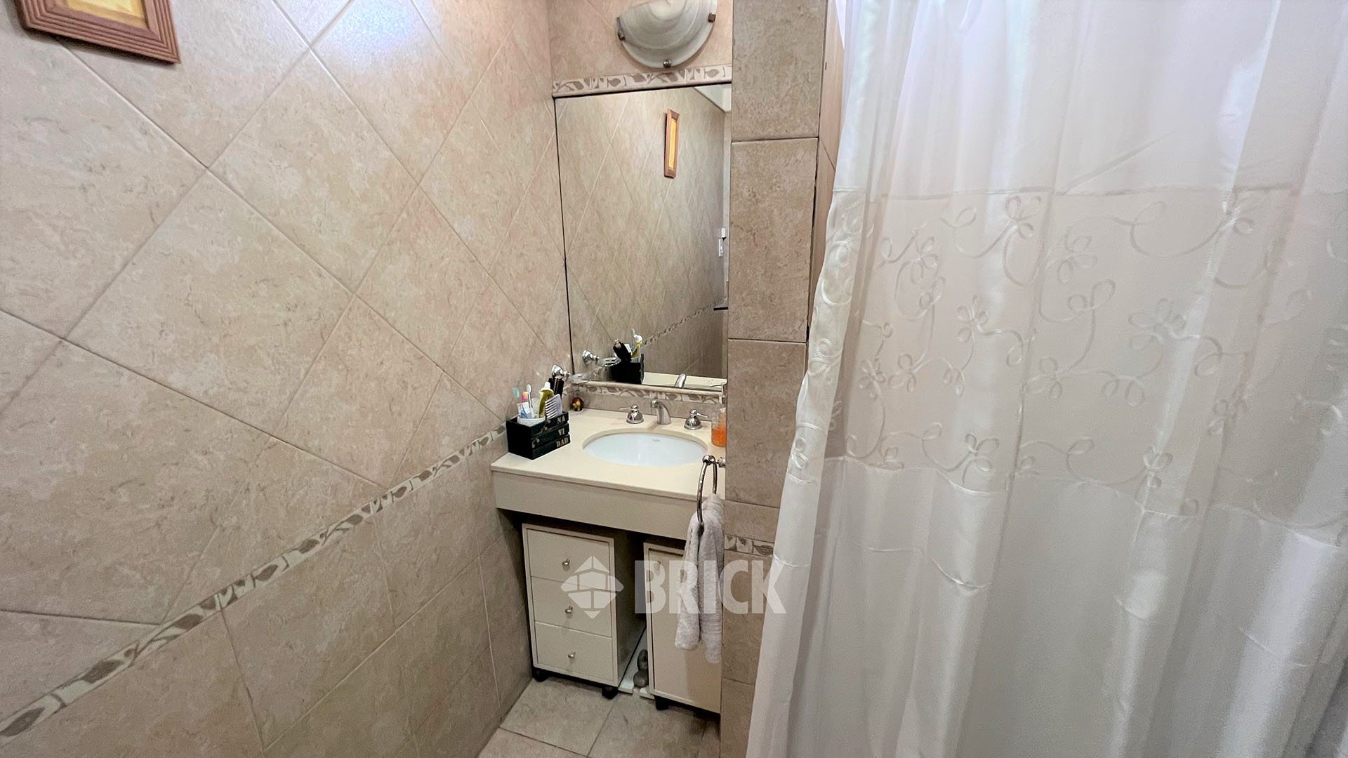 FREIRE, RAMON al 900 Piso 1 16