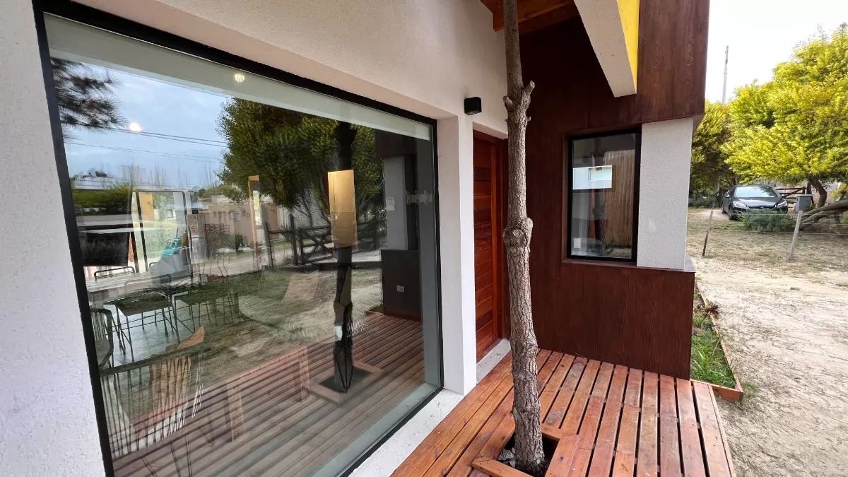 LAS GAVIOTAS (CALLE 30) 6