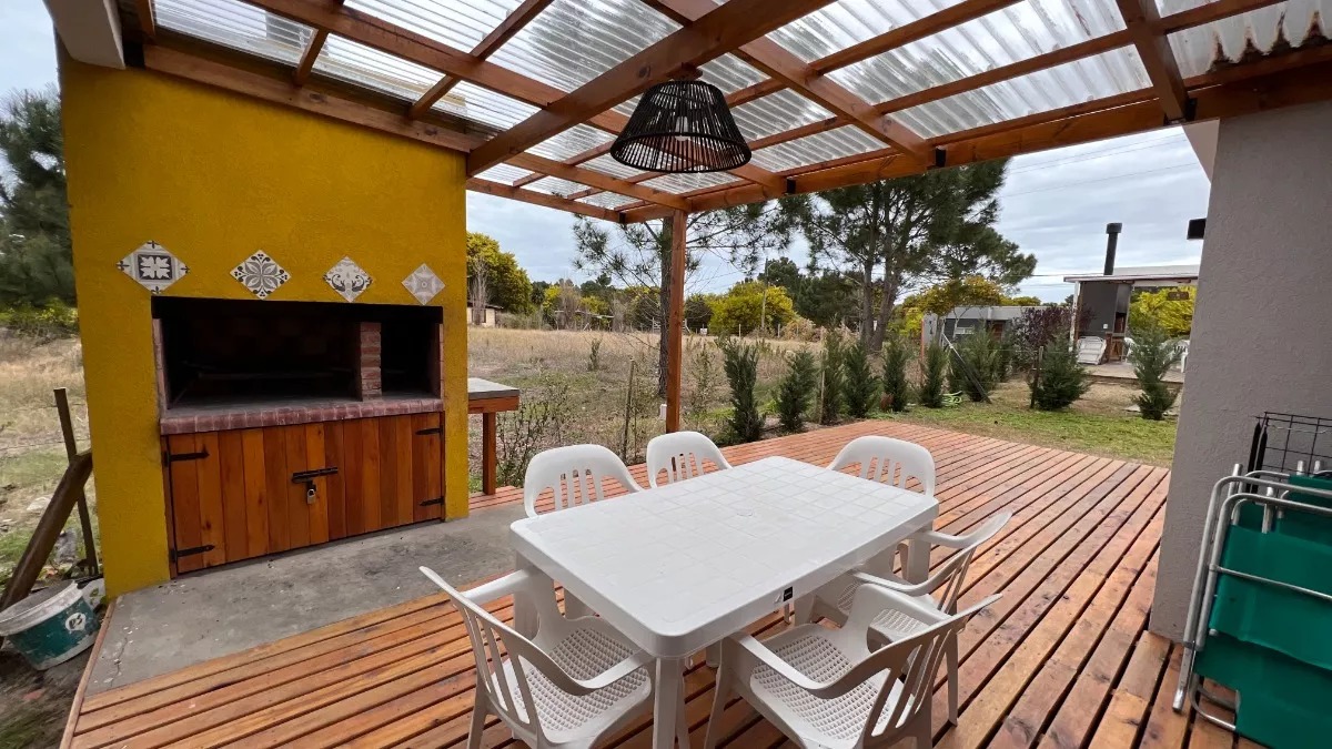 LAS GAVIOTAS (CALLE 30) 23