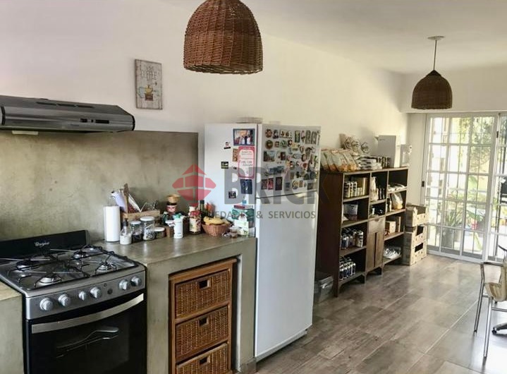 CASTRO BARROS al 900 6