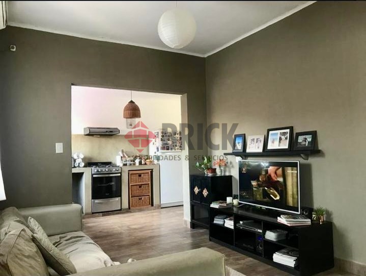 CASTRO BARROS al 900 2