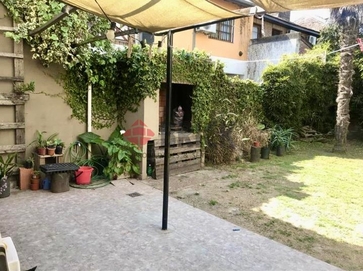 CASTRO BARROS al 900 10