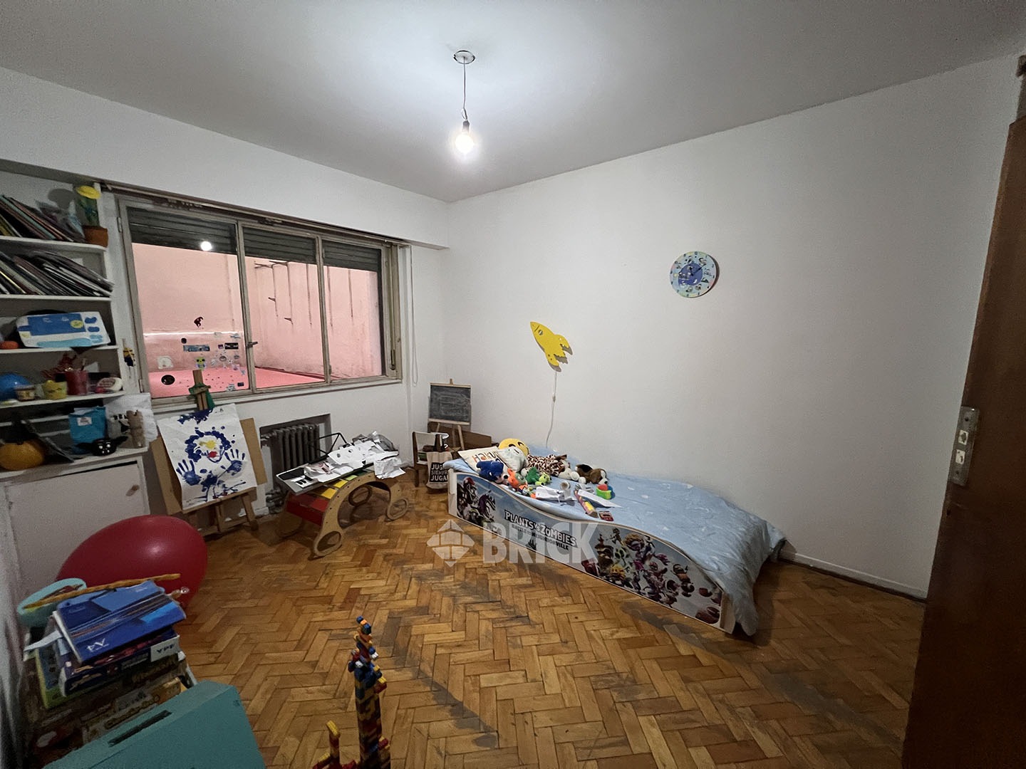 RIVADAVIA, AV. al 2200 Piso 1 13