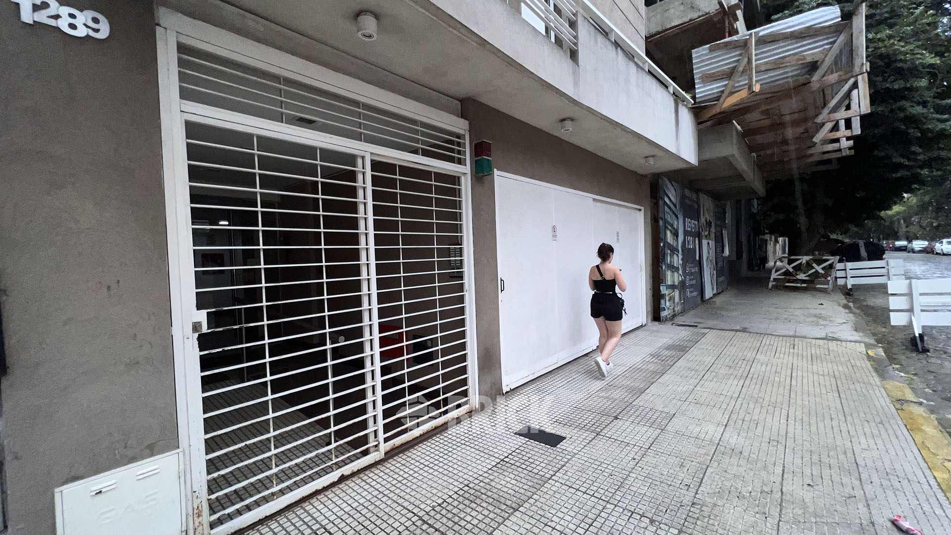 REPETTO, NICOLAS al 1200 Piso 8 16