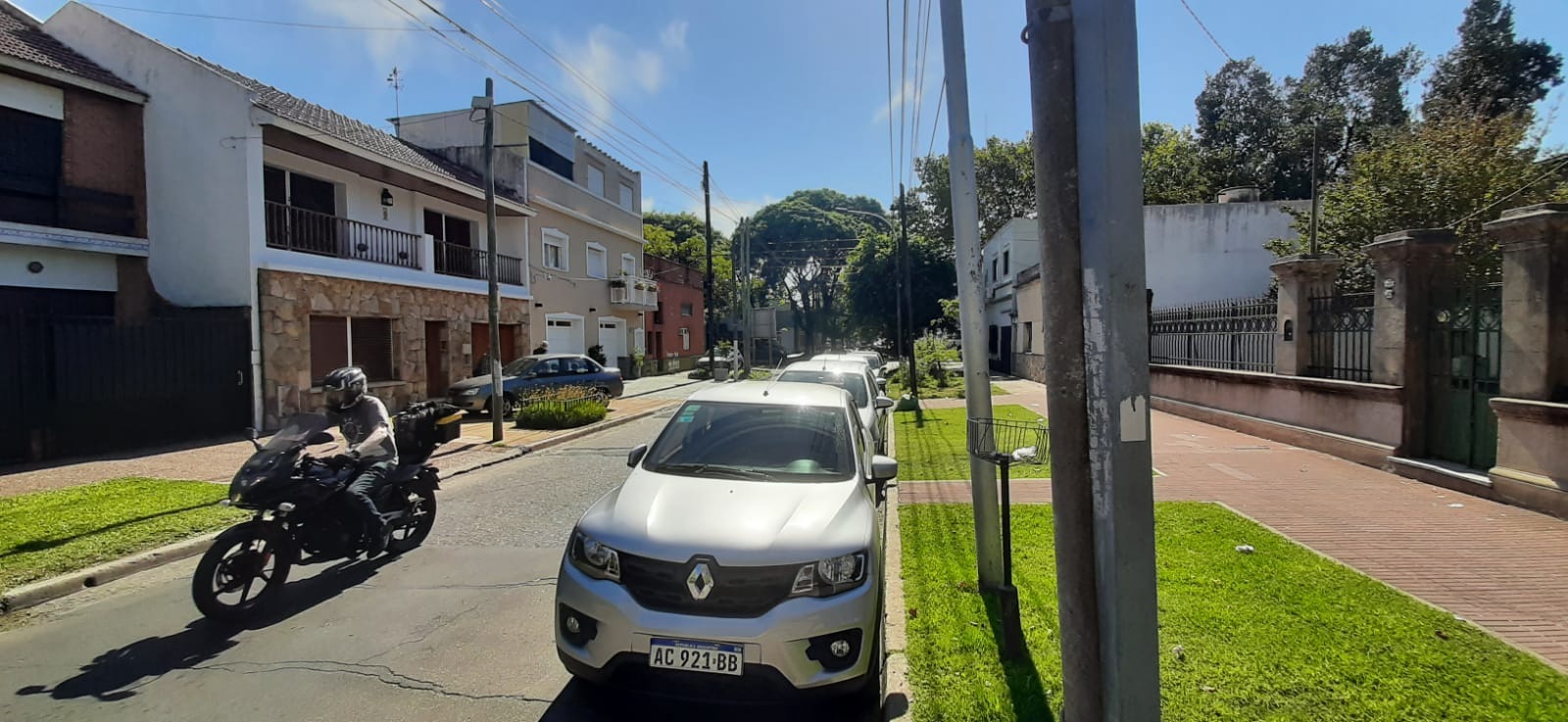 DEL VALLE IBERLUCEA al 4300 4