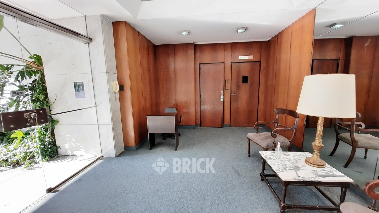 CIUDAD DE LA PAZ al 800 Piso 1 32