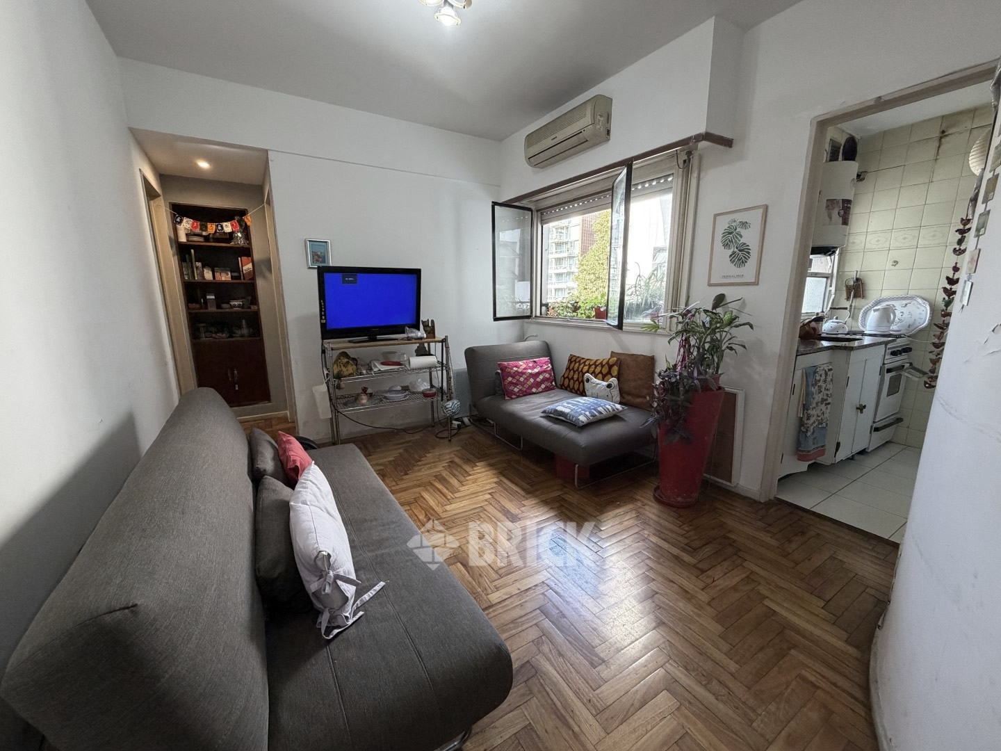 MANSILLA, GRAL. LUCIO al 3800 Piso 4 1