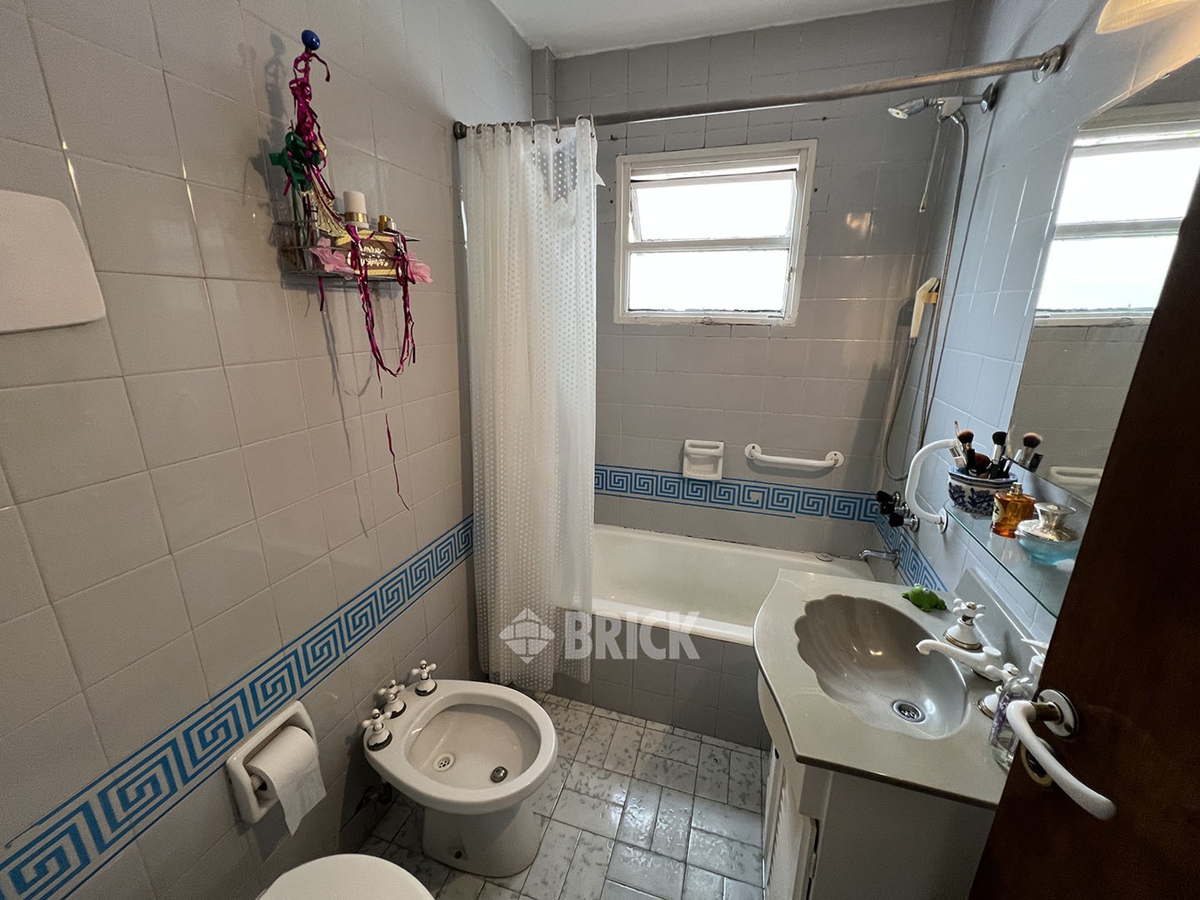 MANSILLA, GRAL. LUCIO al 3800 Piso 4 5