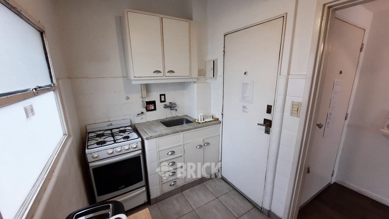 TUCUMAN al 2100 Piso 9 23