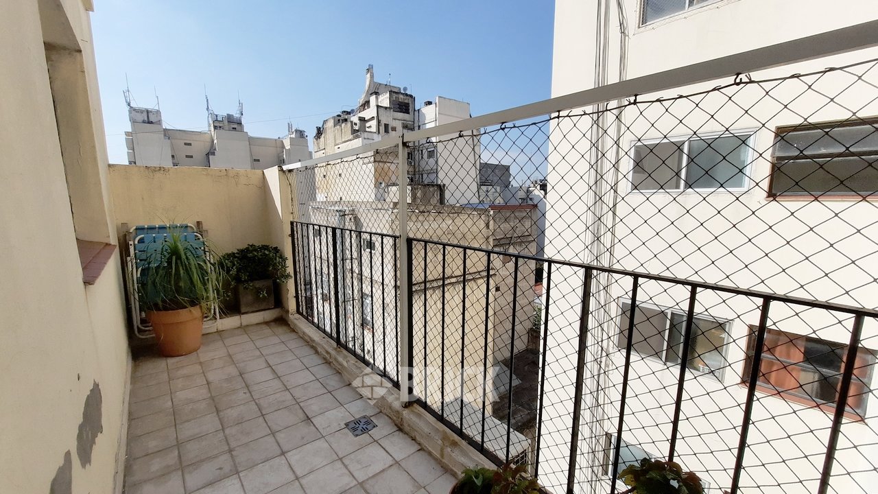 CORRIENTES, AV. al 2100 Piso 10 5