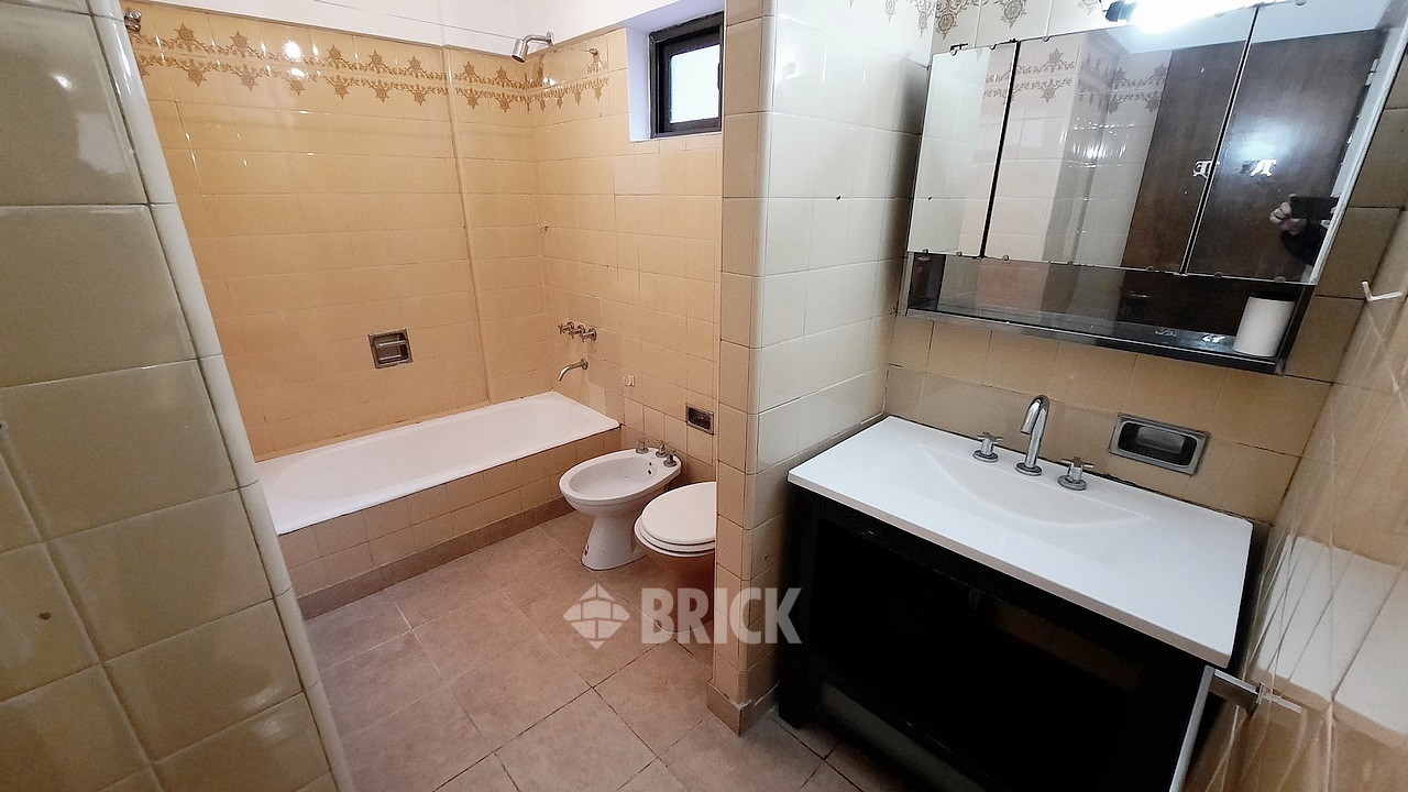 RIGLOS al 100 Piso 2 17