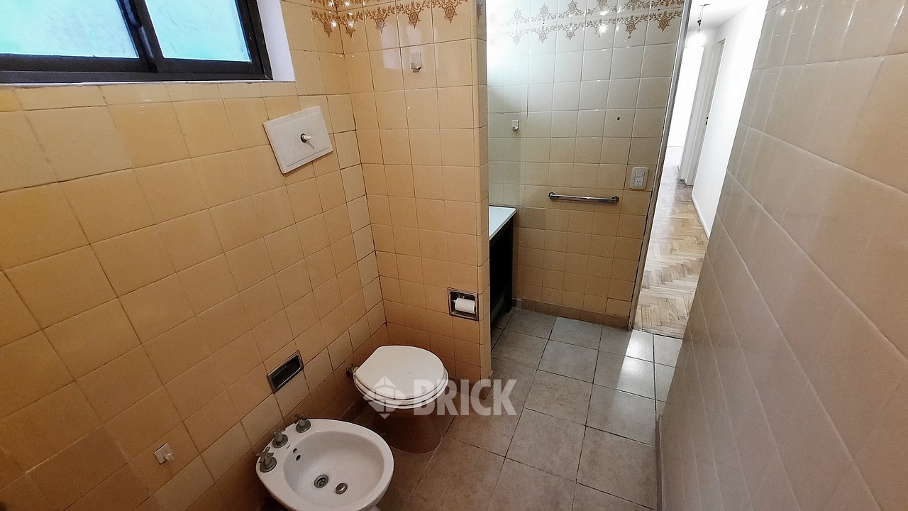 RIGLOS al 100 Piso 2 19