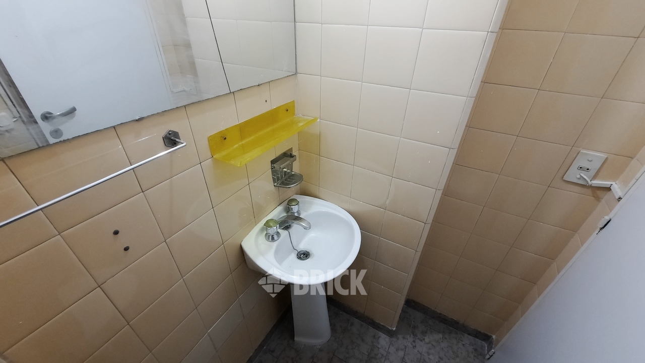 RIGLOS al 100 Piso 2 23