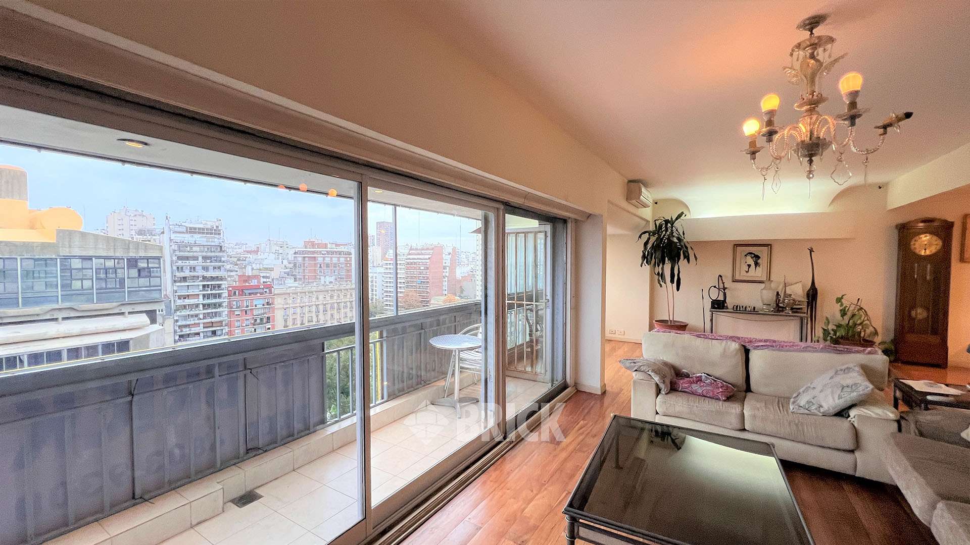 AUSTRIA al 2600 Piso 14 10