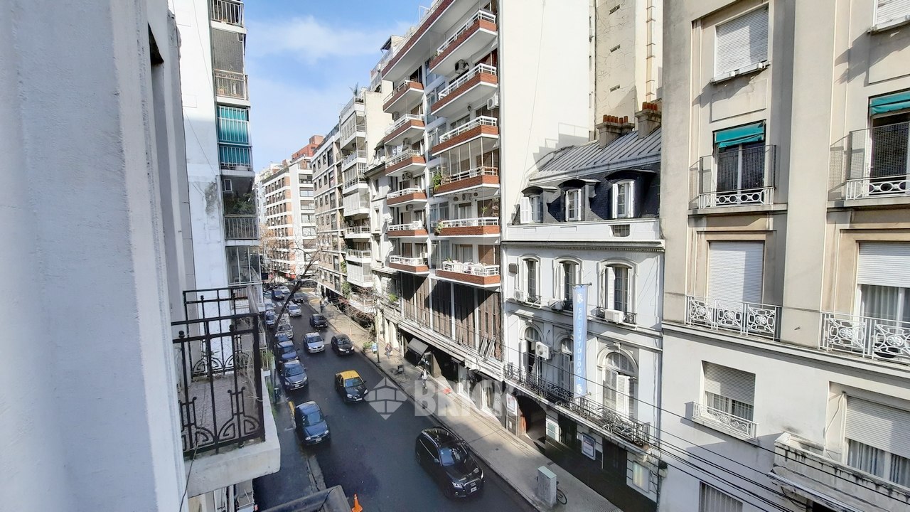 AYACUCHO al 1000 Piso 2 13