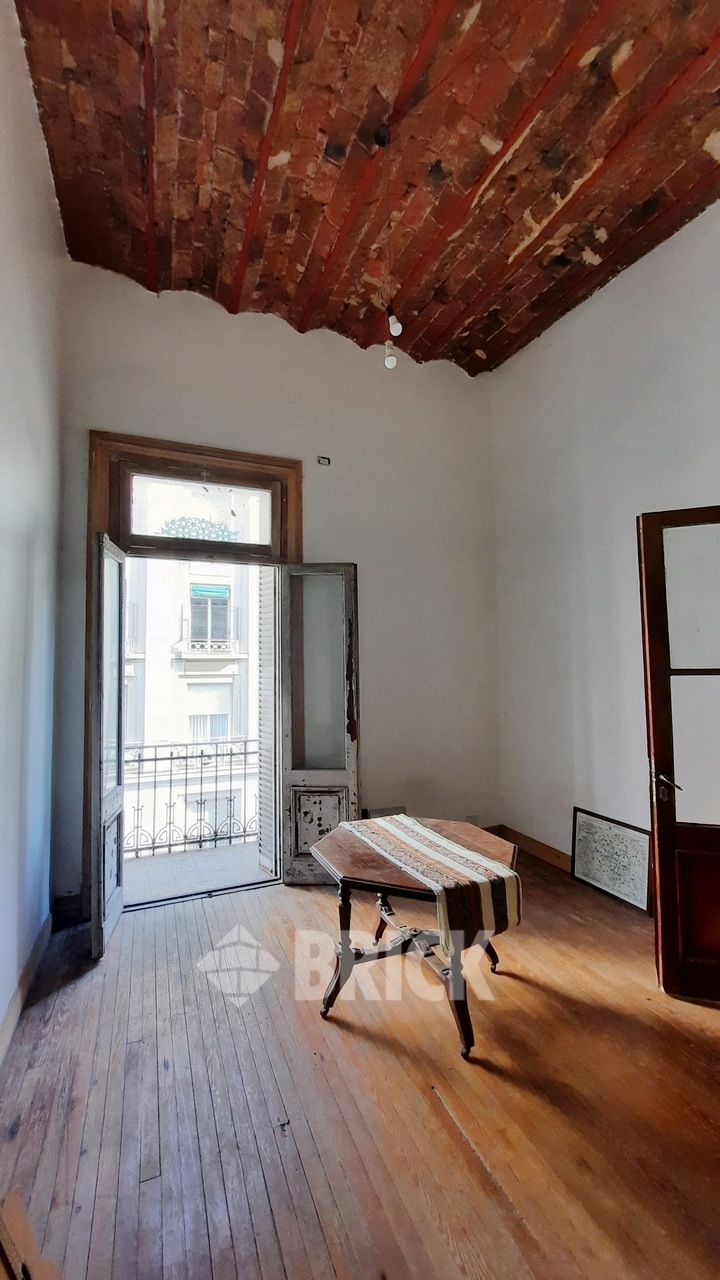 AYACUCHO al 1000 Piso 2 8