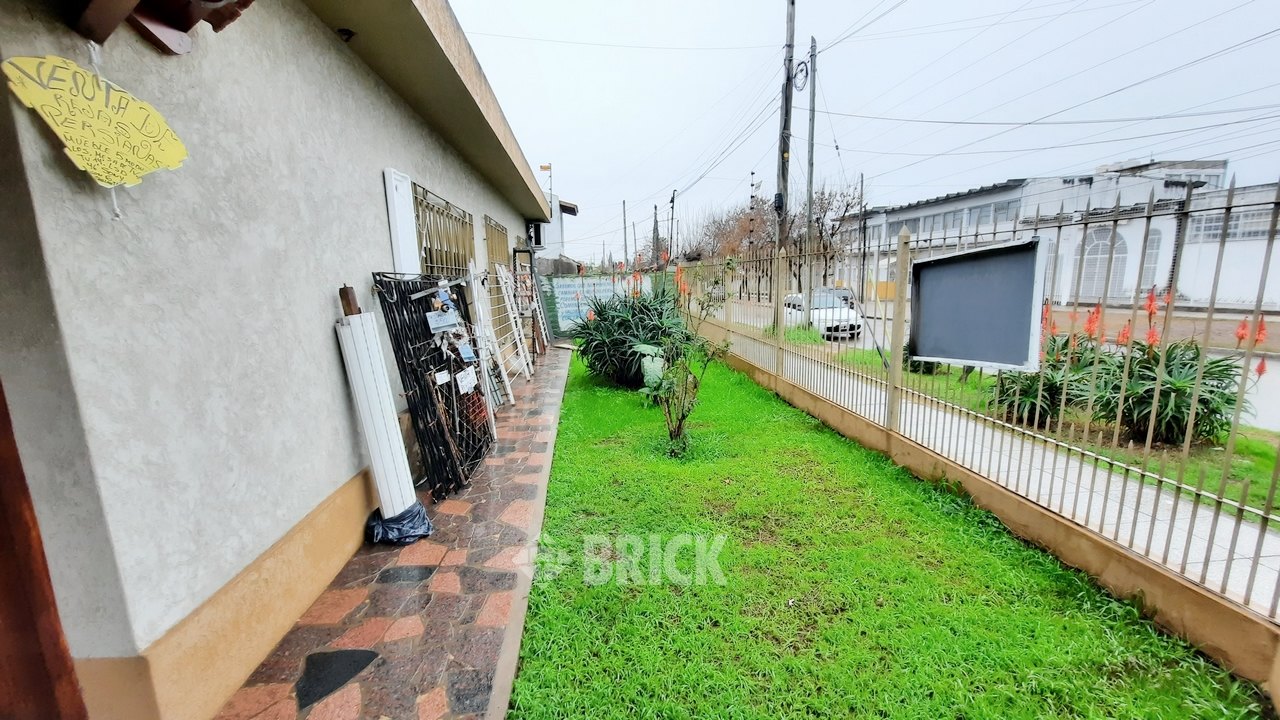 PASO, JUAN JOSE al 200 4