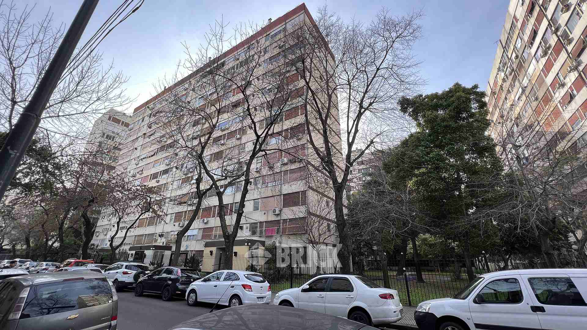 SARANDI al 1400 Piso 10 21