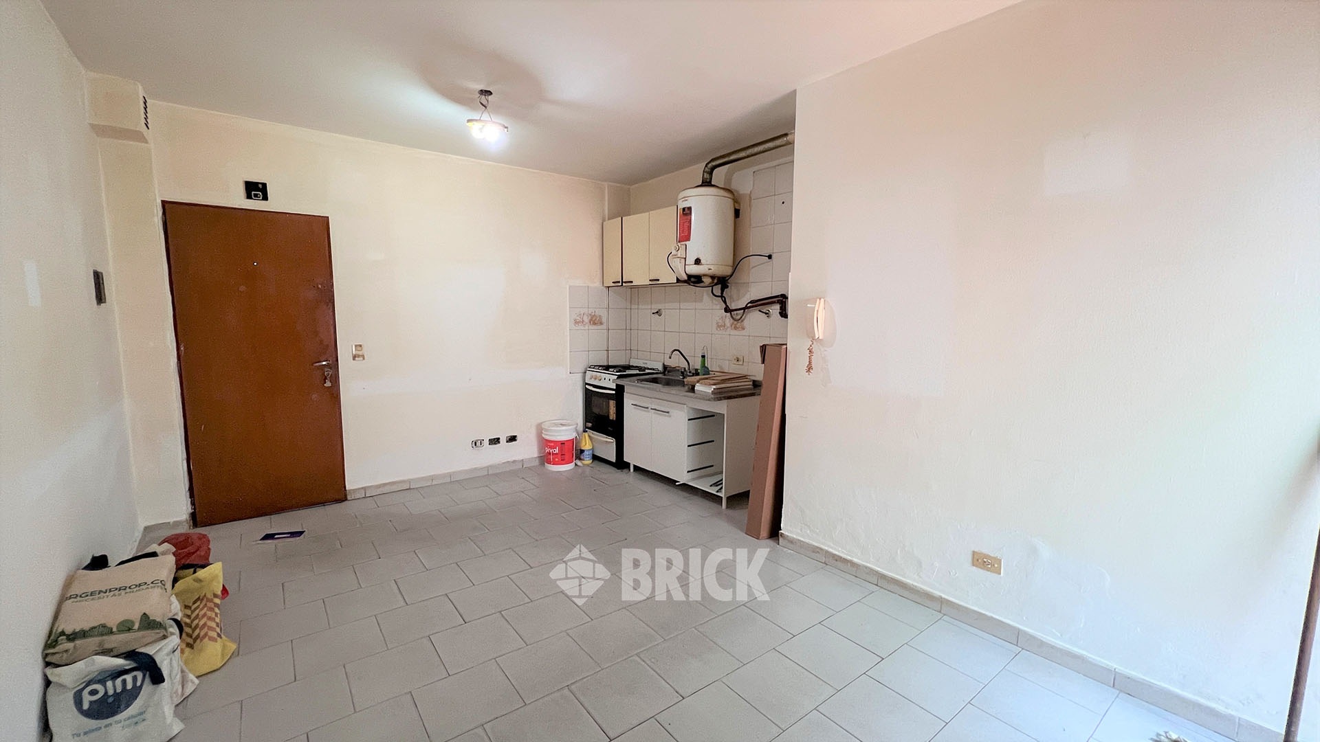 LARRAYA al 2200 Piso PB 3