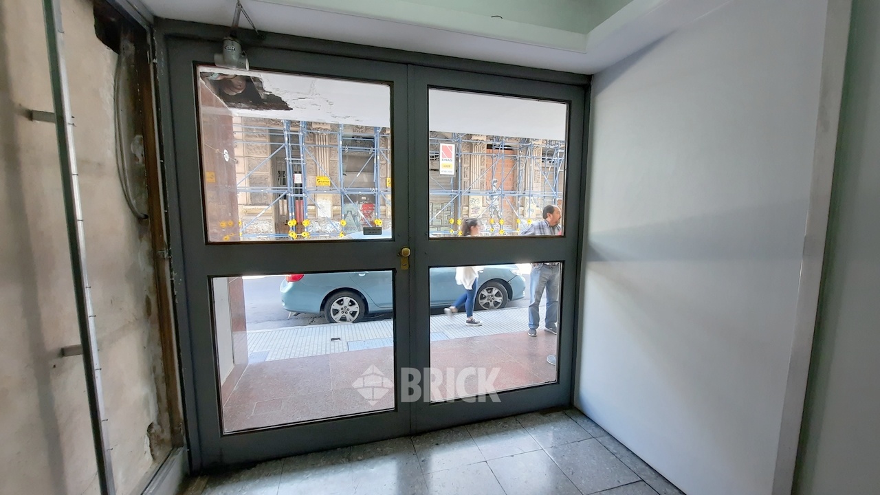 SARMIENTO al 1300 Piso 9 18