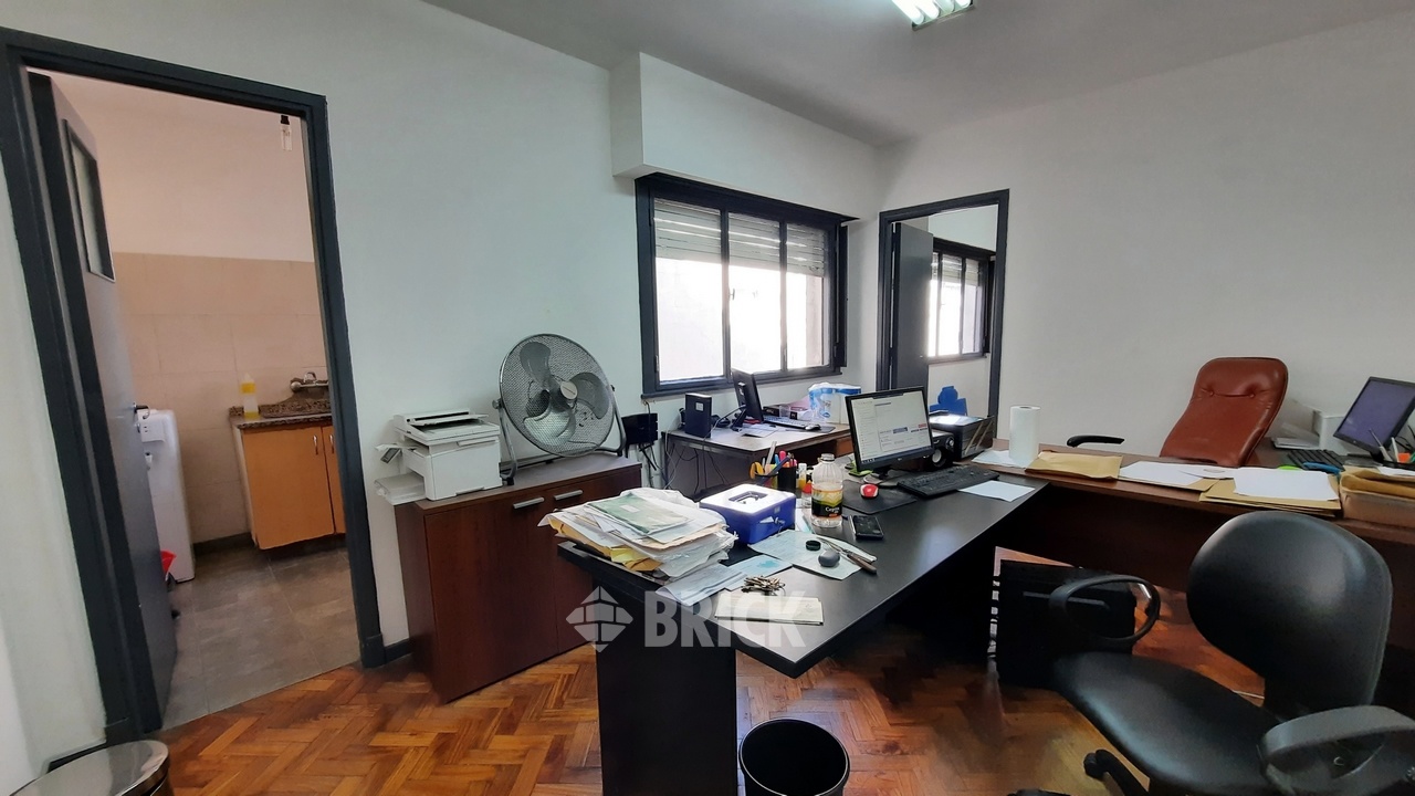 SARMIENTO al 1300 Piso 9 3