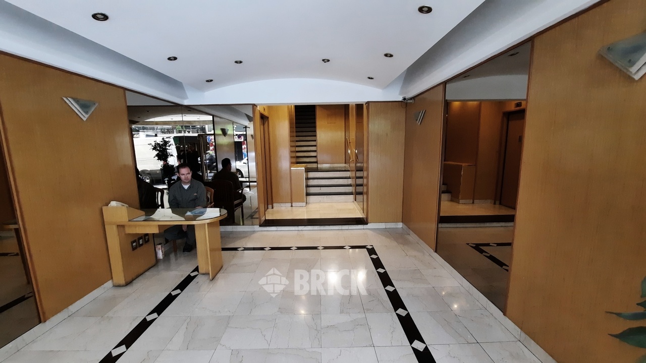 LARREA al 1000 Piso 2 29