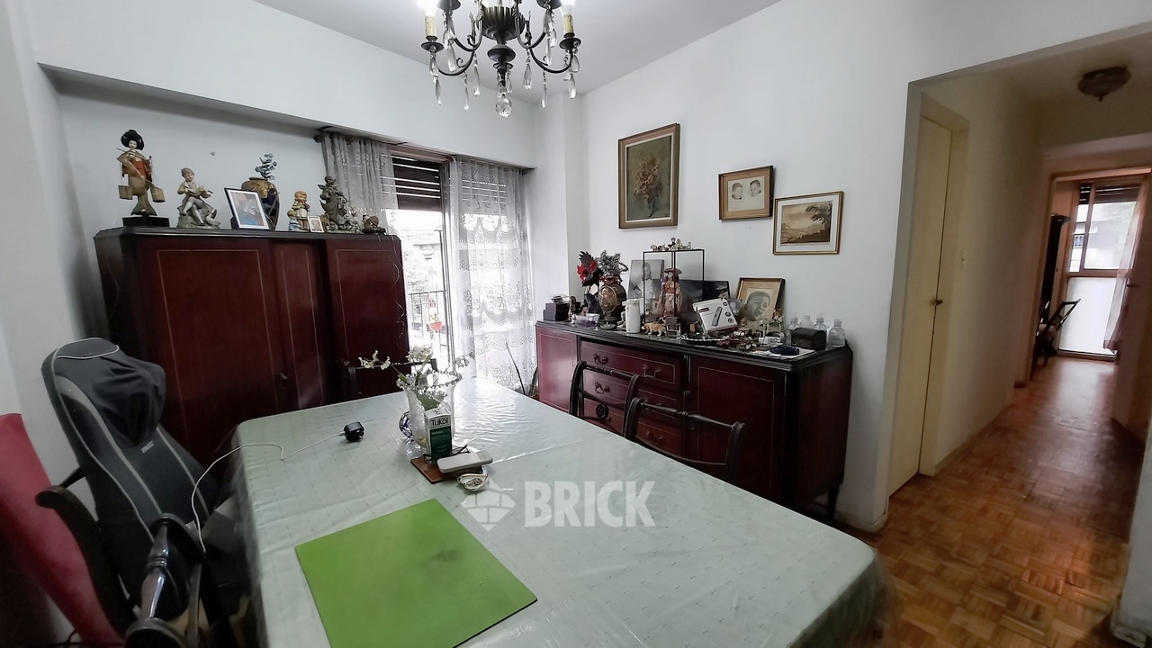 BRAVO, MARIO al 1000 Piso 2 4