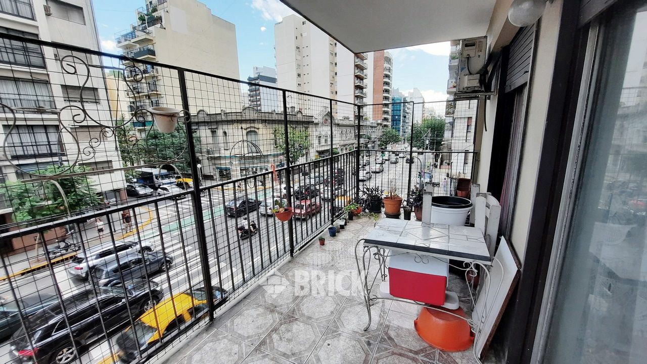 BRAVO, MARIO al 1000 Piso 2 7