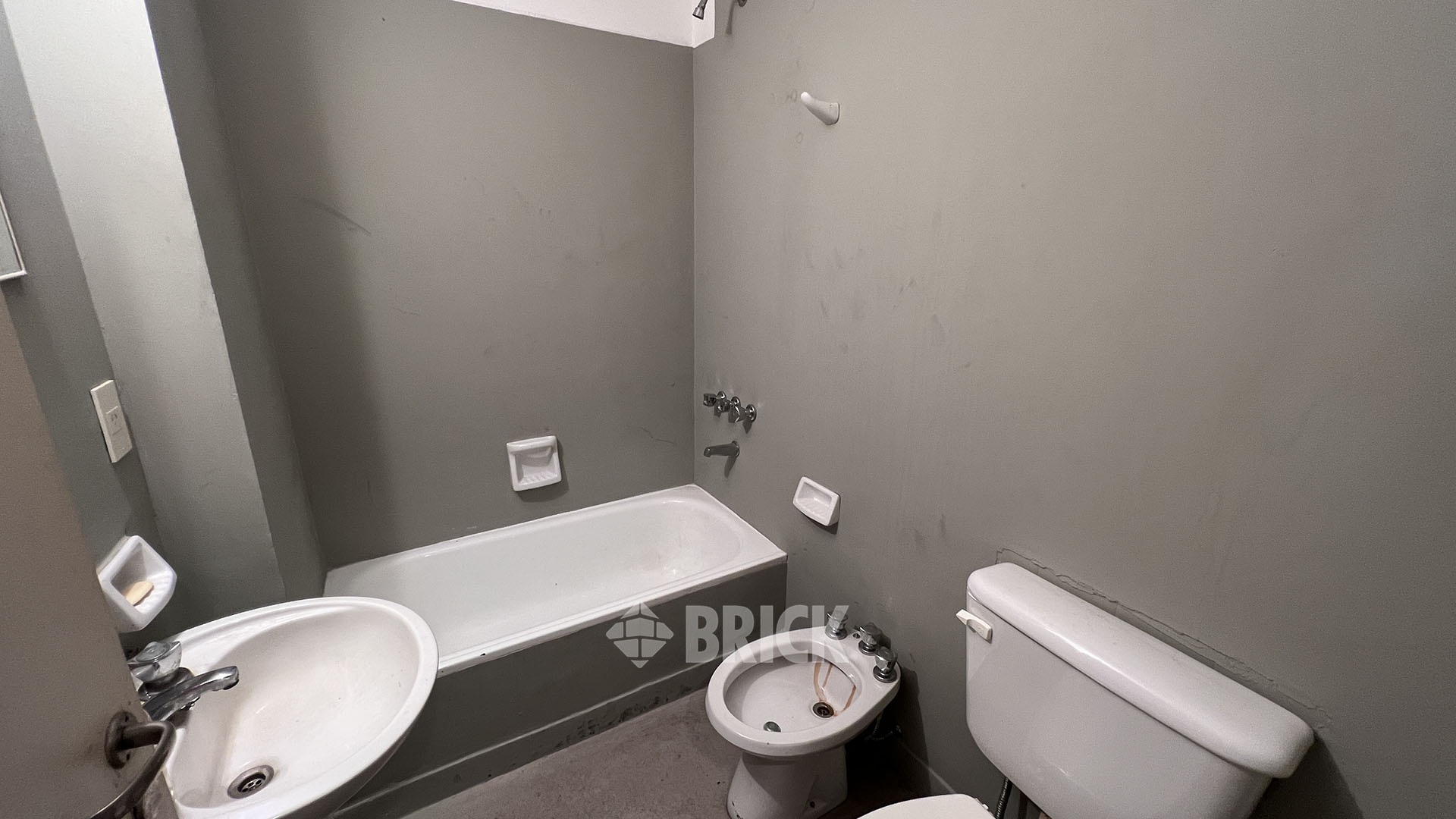 TUCUMAN al 1400 Piso 9 10