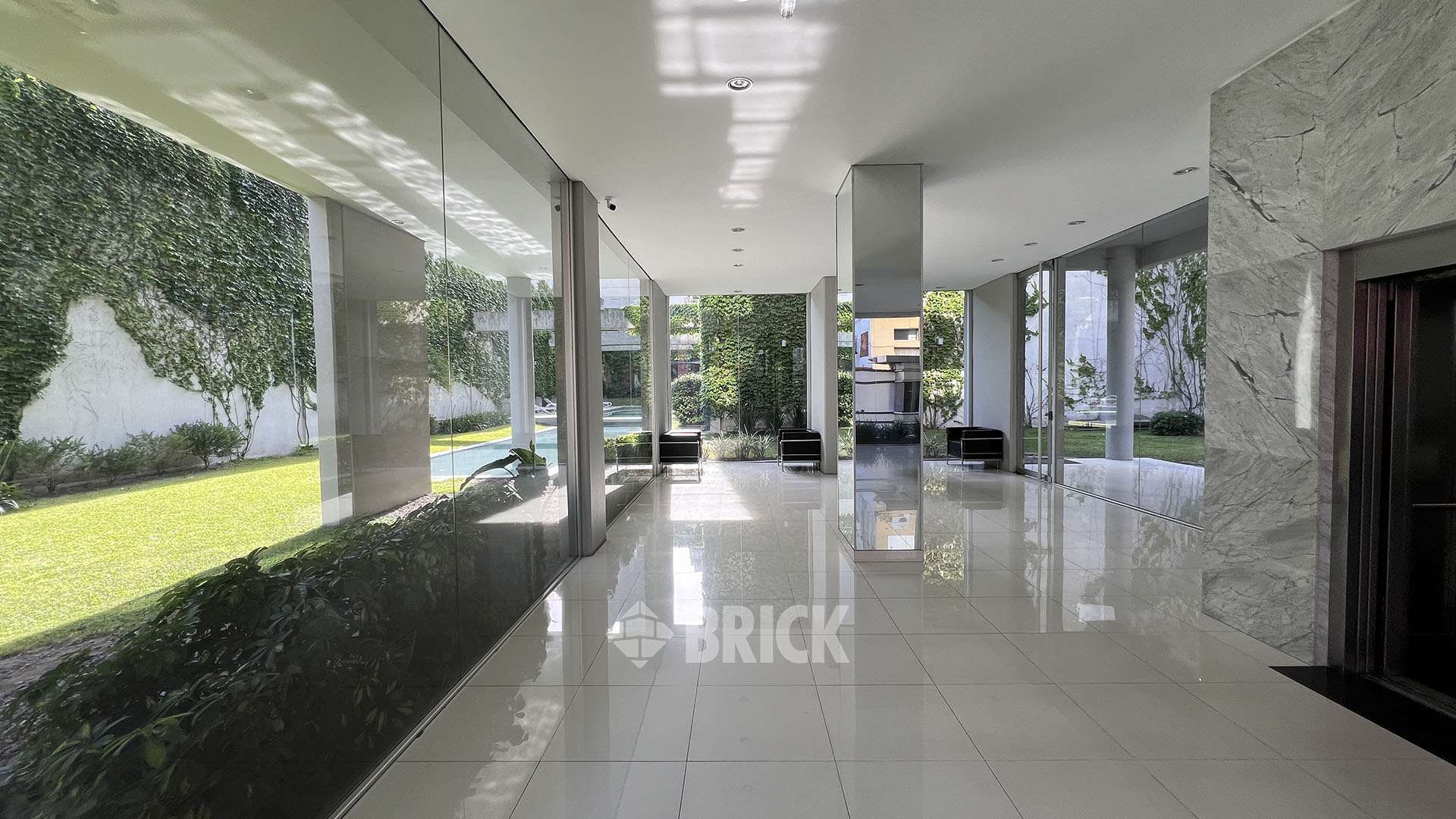 PIEDRAS al 1100 Piso 9 16