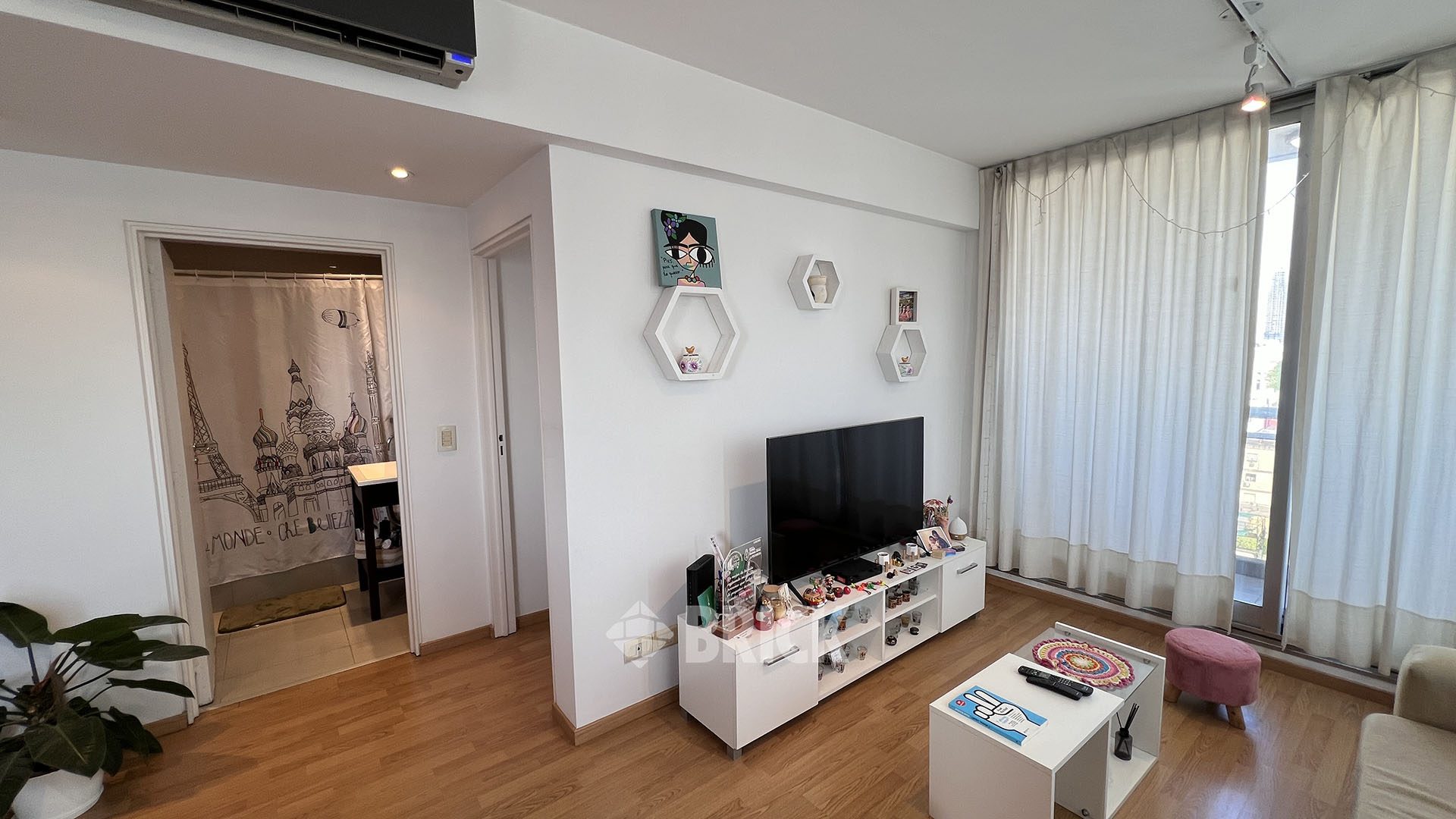 PIEDRAS al 1100 Piso 9 5