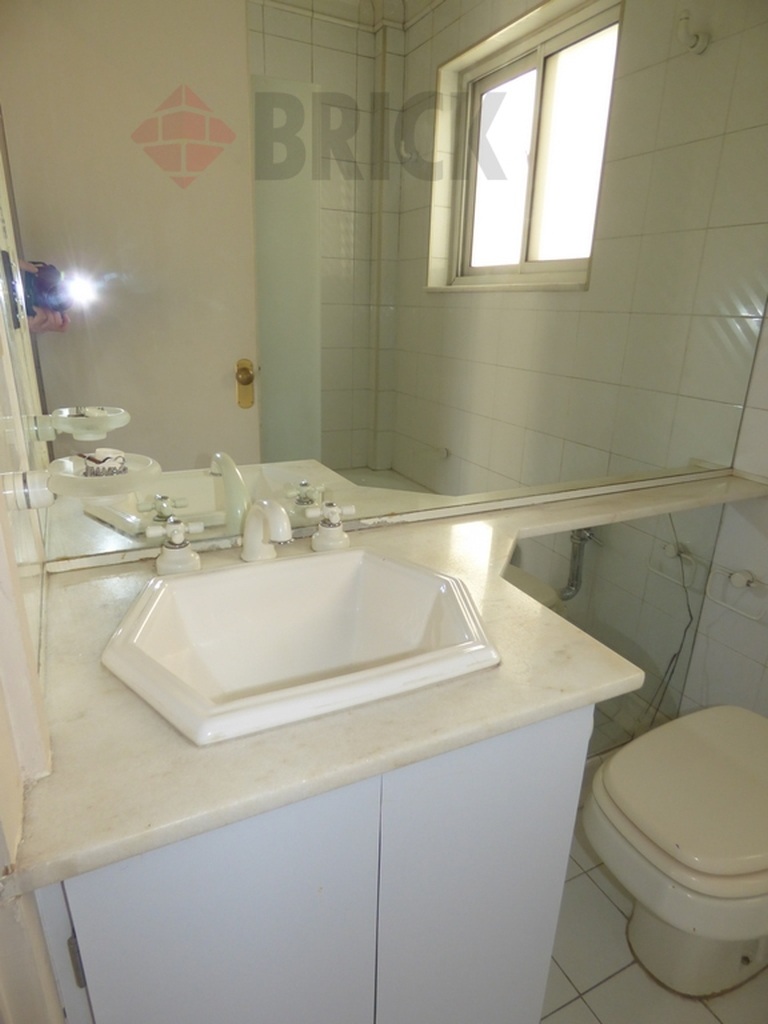 URIBURU, JOSE EVARISTO al 1400 Piso 7 19