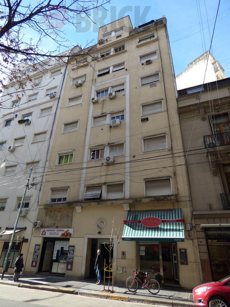 URIBURU, JOSE EVARISTO al 1400 Piso 7 30