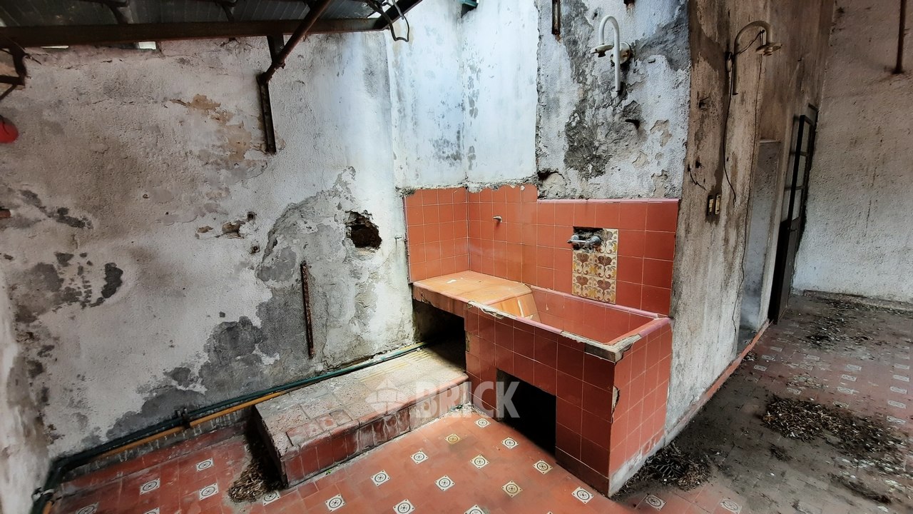 BRASIL, AV. al 1400 Piso 1 24