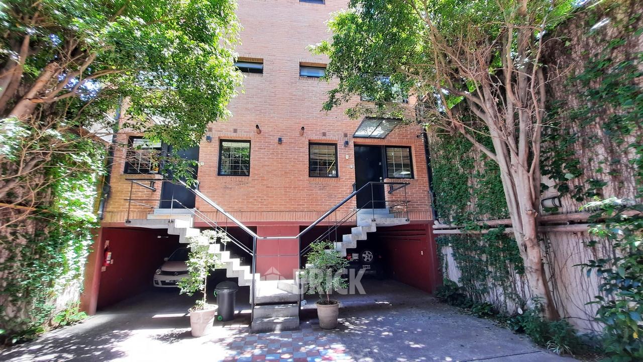 LAVALLEJA al 1000 Piso PB 49