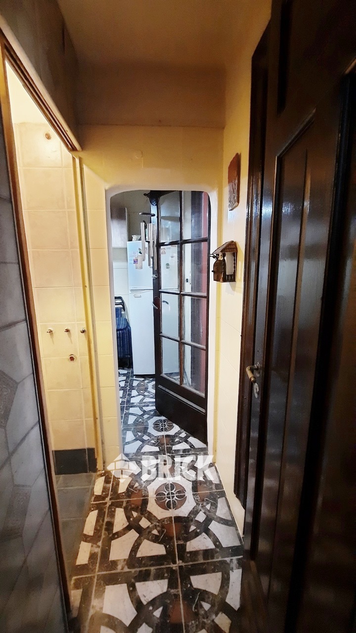 YRIGOYEN, HIPOLITO, AV. al 3500 Piso 1 10