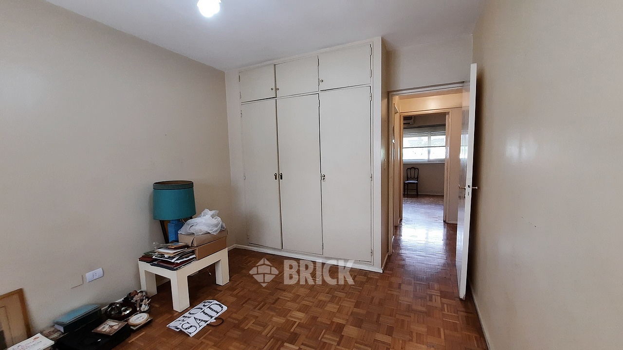 BERUTI al 2500 Piso 6 16