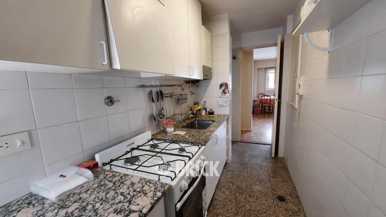 BERUTI al 2500 Piso 6 19