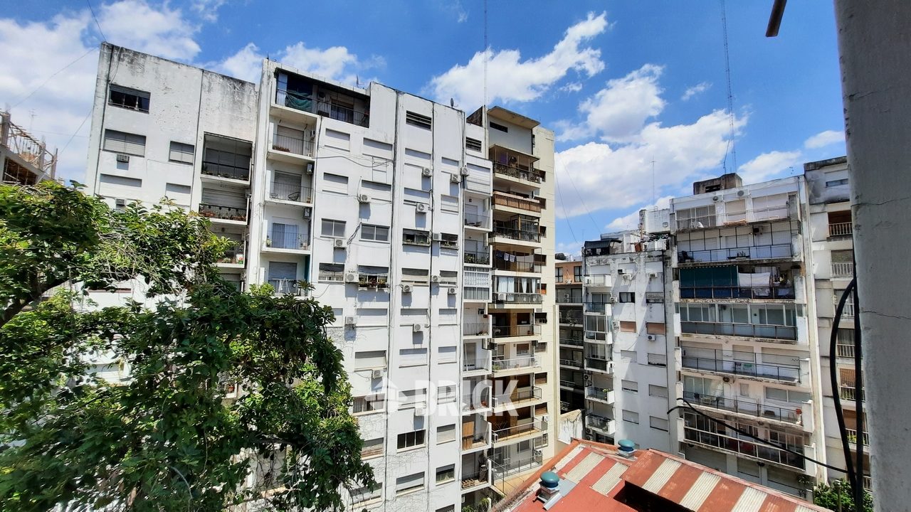 BERUTI al 2500 Piso 6 5