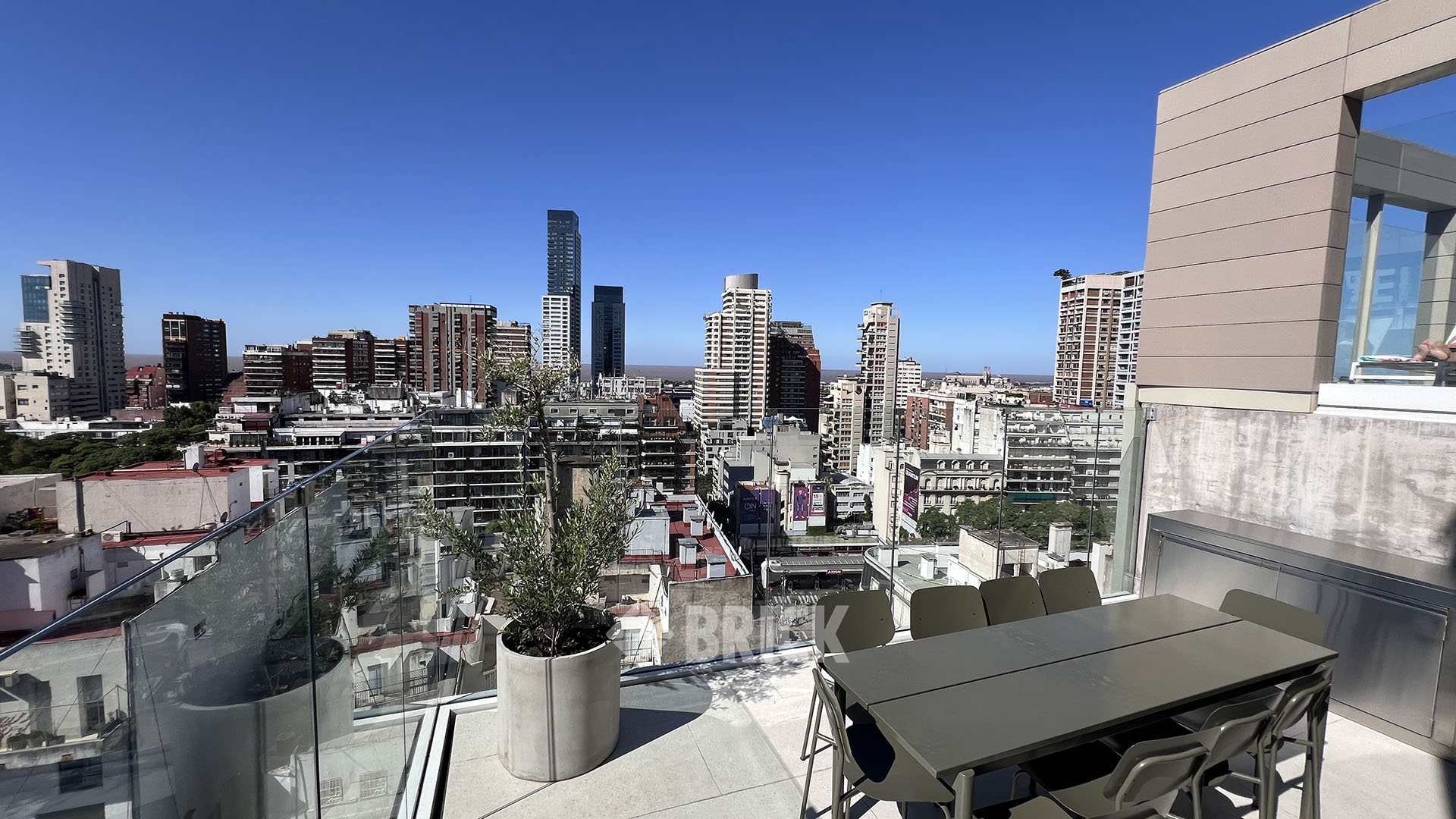 SEGUI, JUAN F. al 3500 Piso 10 38