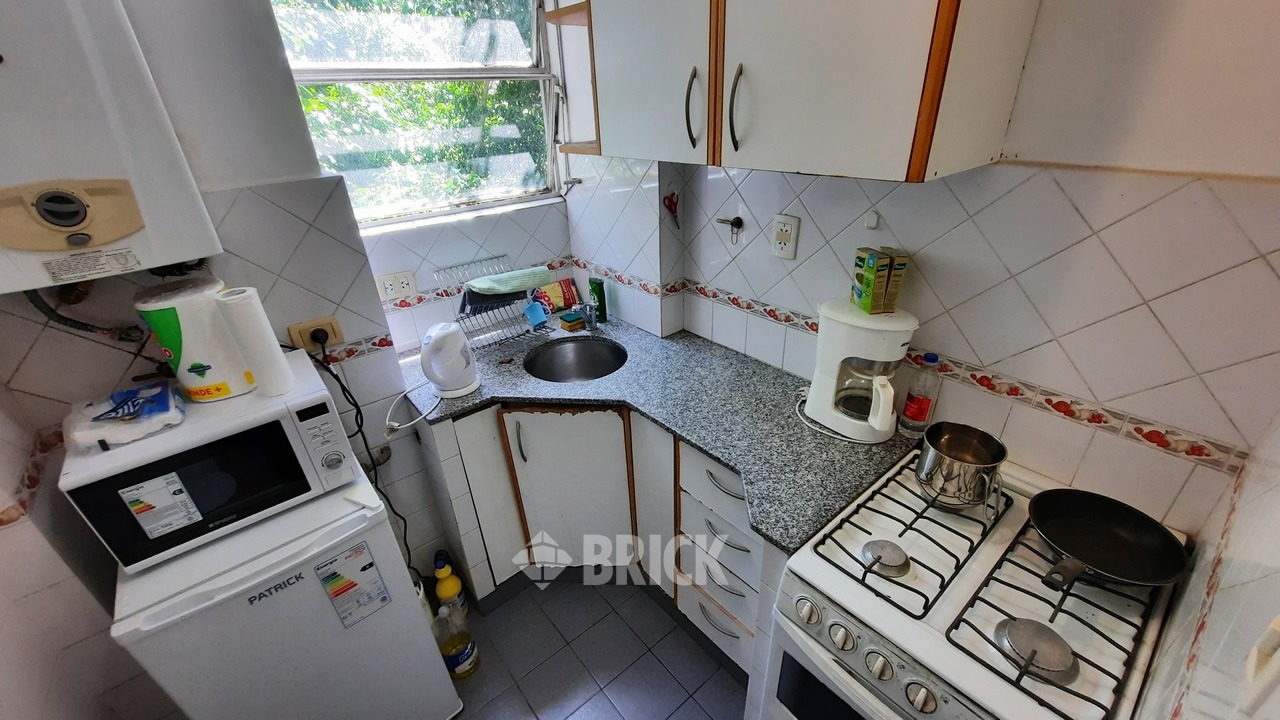 LAPRIDA al 1100 Piso 3 13