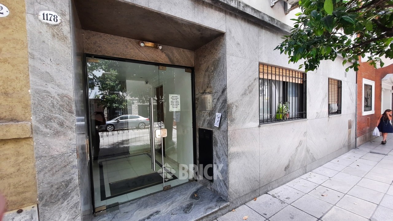 LAPRIDA al 1100 Piso 3 18