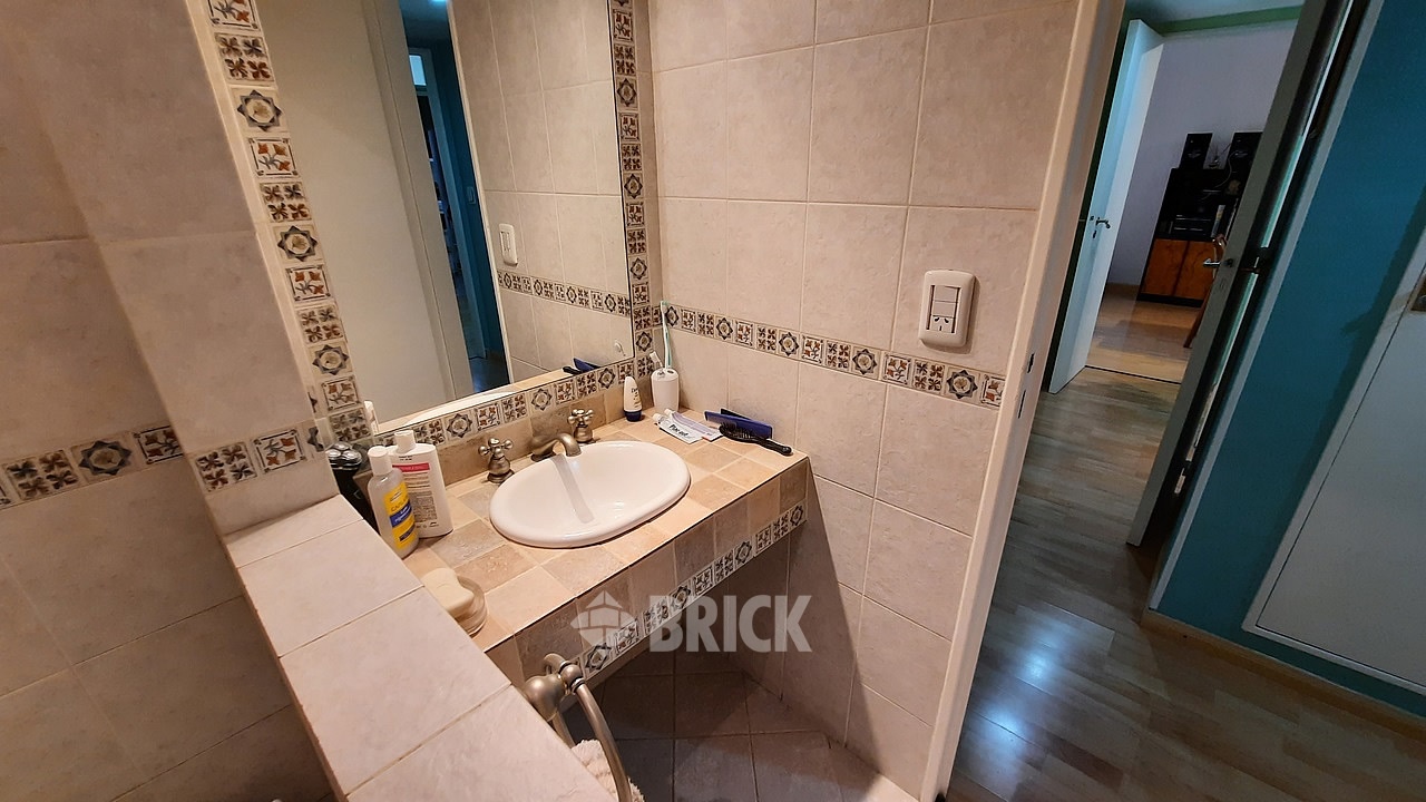 O'HIGGINS al 1700 Piso 2 22