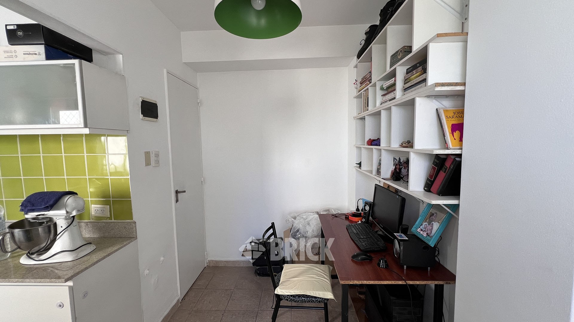 YRIGOYEN, HIPOLITO, AV. al 3600 Piso 9 10