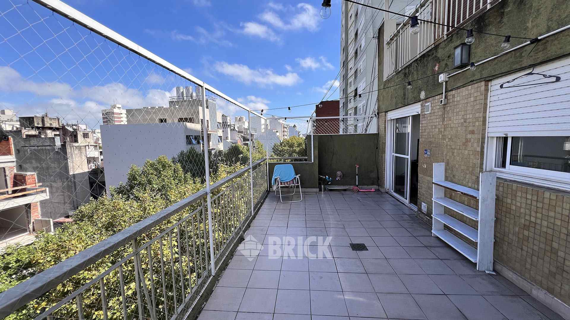 YRIGOYEN, HIPOLITO, AV. al 3600 Piso 9 6