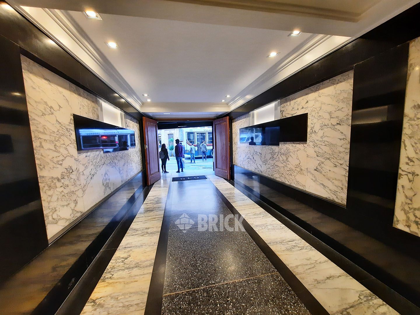 MITRE, BARTOLOME al 600 Piso PB 24