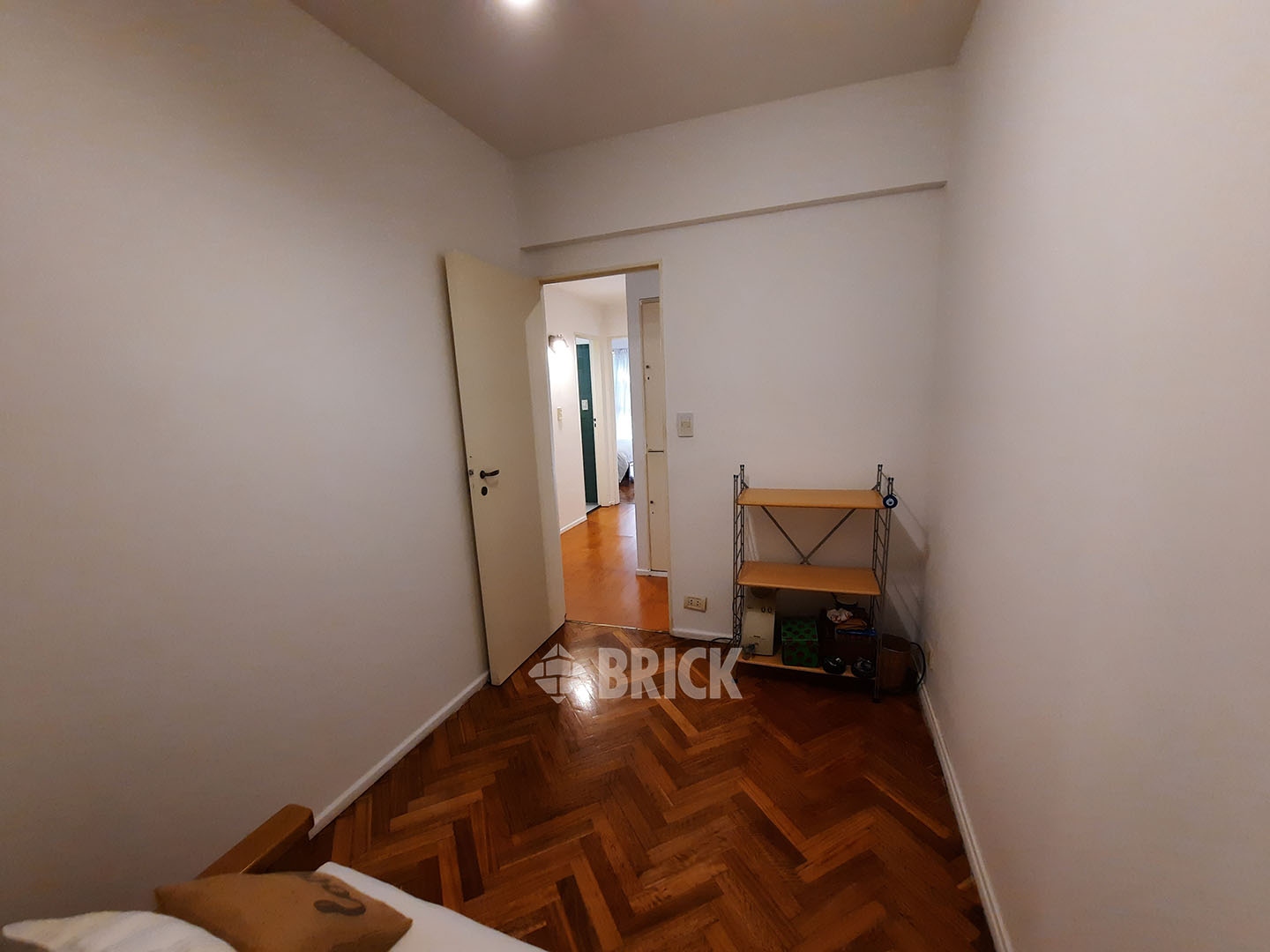 URIBURU, JOSE EVARISTO al 1000 Piso 2 15