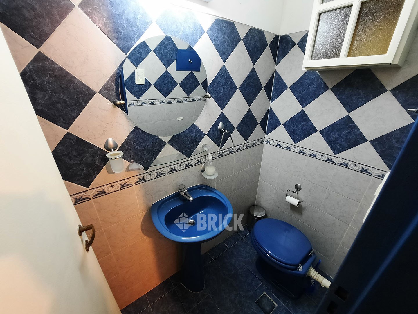 URIBURU, JOSE EVARISTO al 1000 Piso 2 26