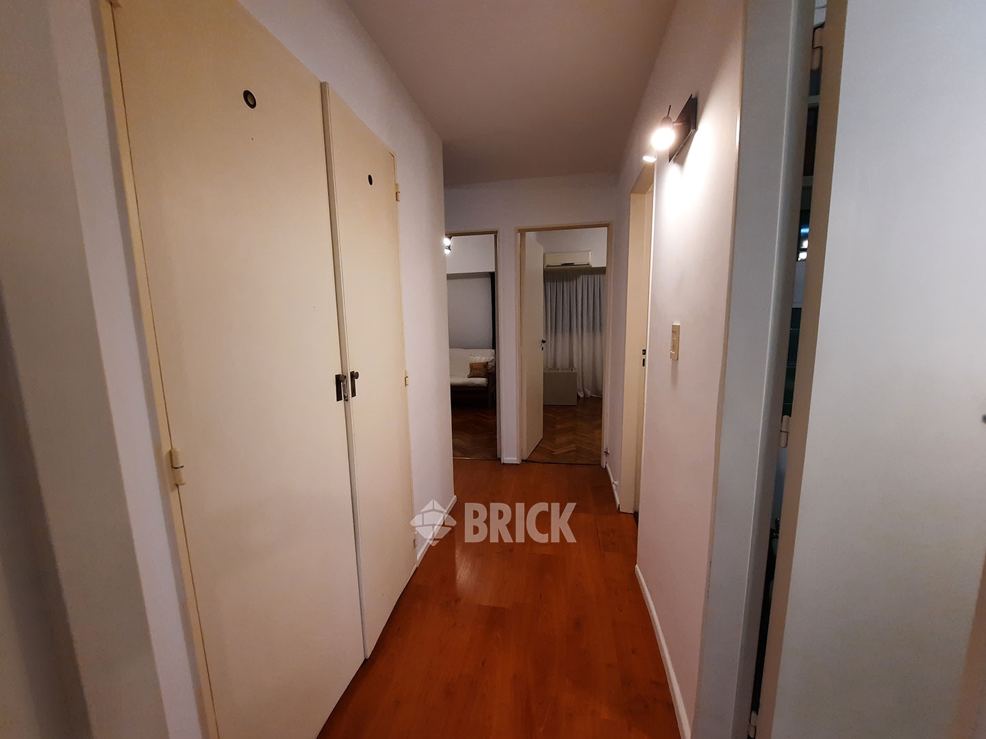 URIBURU, JOSE EVARISTO al 1000 Piso 2 5