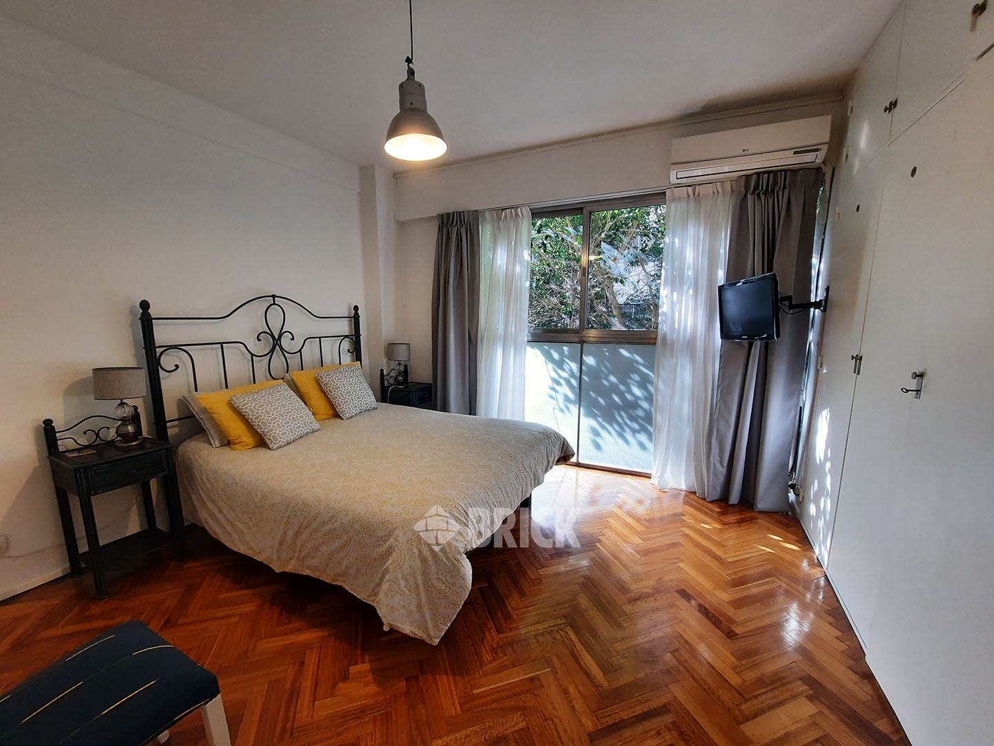 URIBURU, JOSE EVARISTO al 1000 Piso 2 7